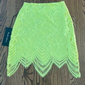 NWT For Love And Lemons Lace True Yellow Asymmetrical Mini Pencil Skirt Size XS